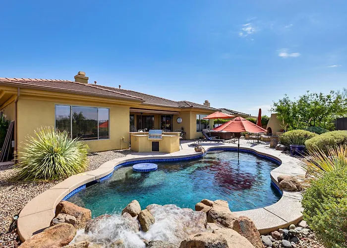 Pool, Hot Tub & Golf Course View! 'anthem Oasis' Holiday home *