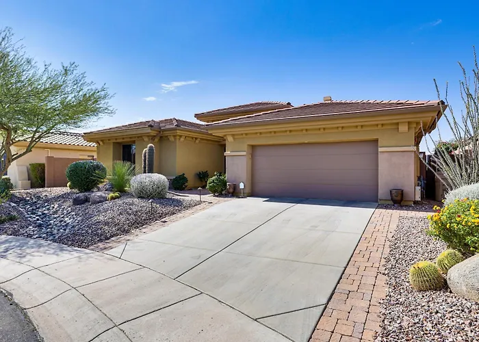 Pool, Hot Tub & Golf Course View! 'anthem Oasis' Holiday home